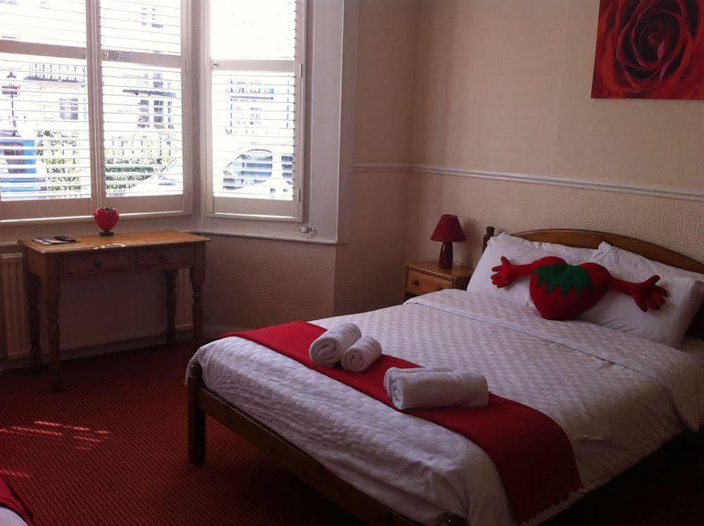 Strawberry Fields Hotel Brighton Exterior photo